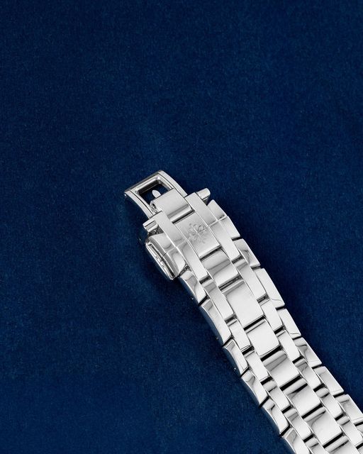 Patek Philippe Complications 4947/1A-001 Image 3